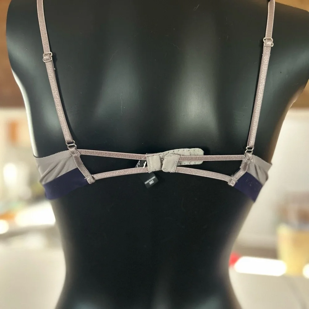 Victoria's Secret Gray and Navy Bra - Picture 3 of 8